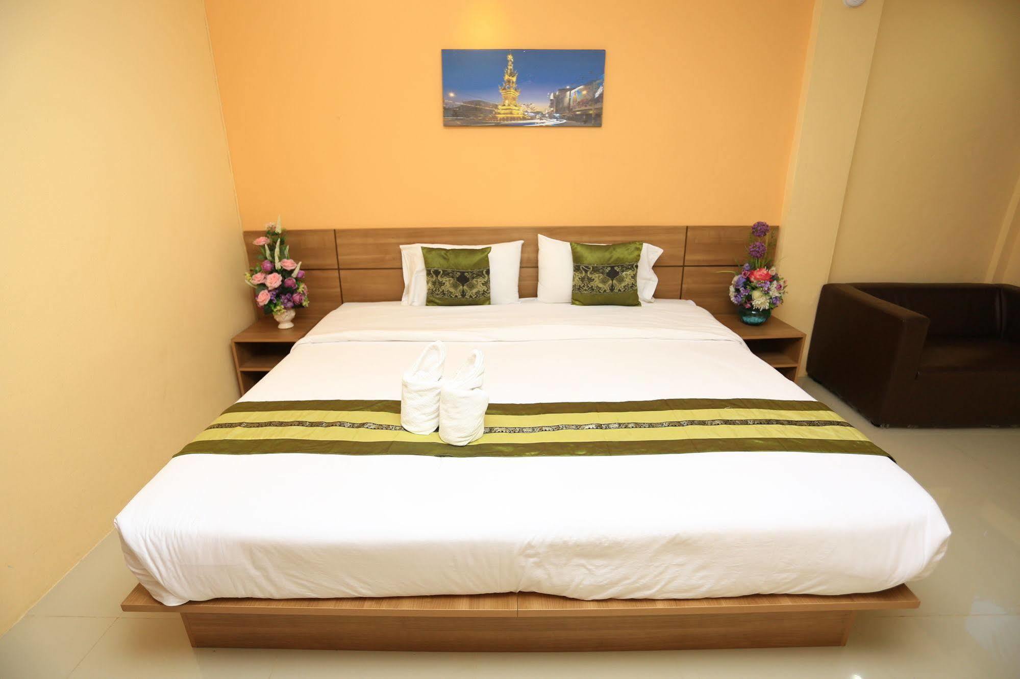 Airbest Gemtree Lampang Hotel Exterior foto